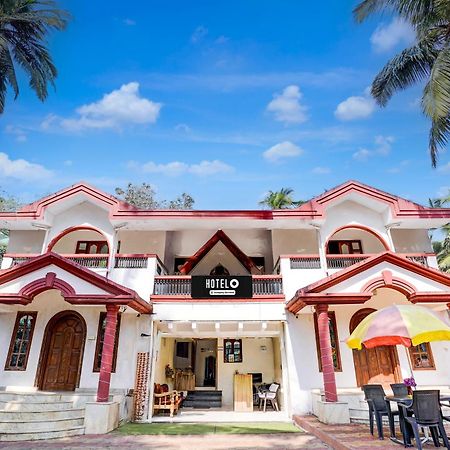 Oyo Flagship Triple Beach Guest House Benaulim Exterior photo
