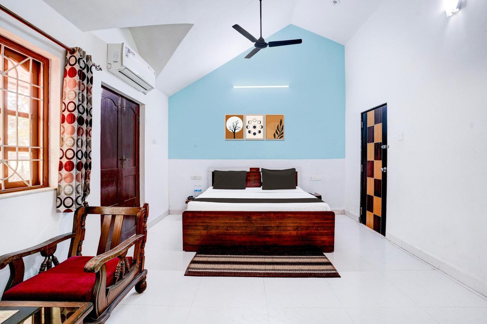 Oyo Flagship Triple Beach Guest House Benaulim Exterior photo