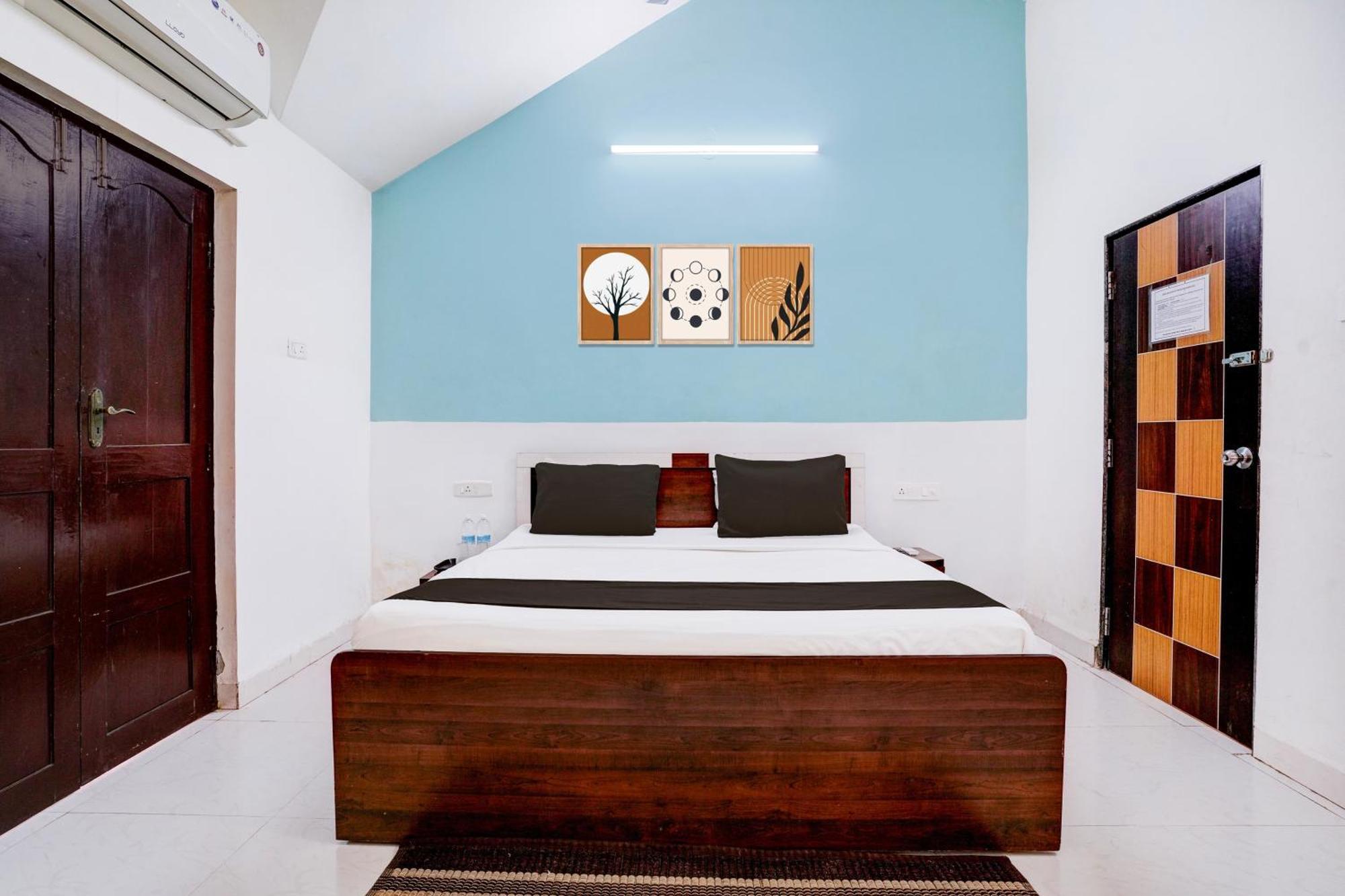 Oyo Flagship Triple Beach Guest House Benaulim Exterior photo