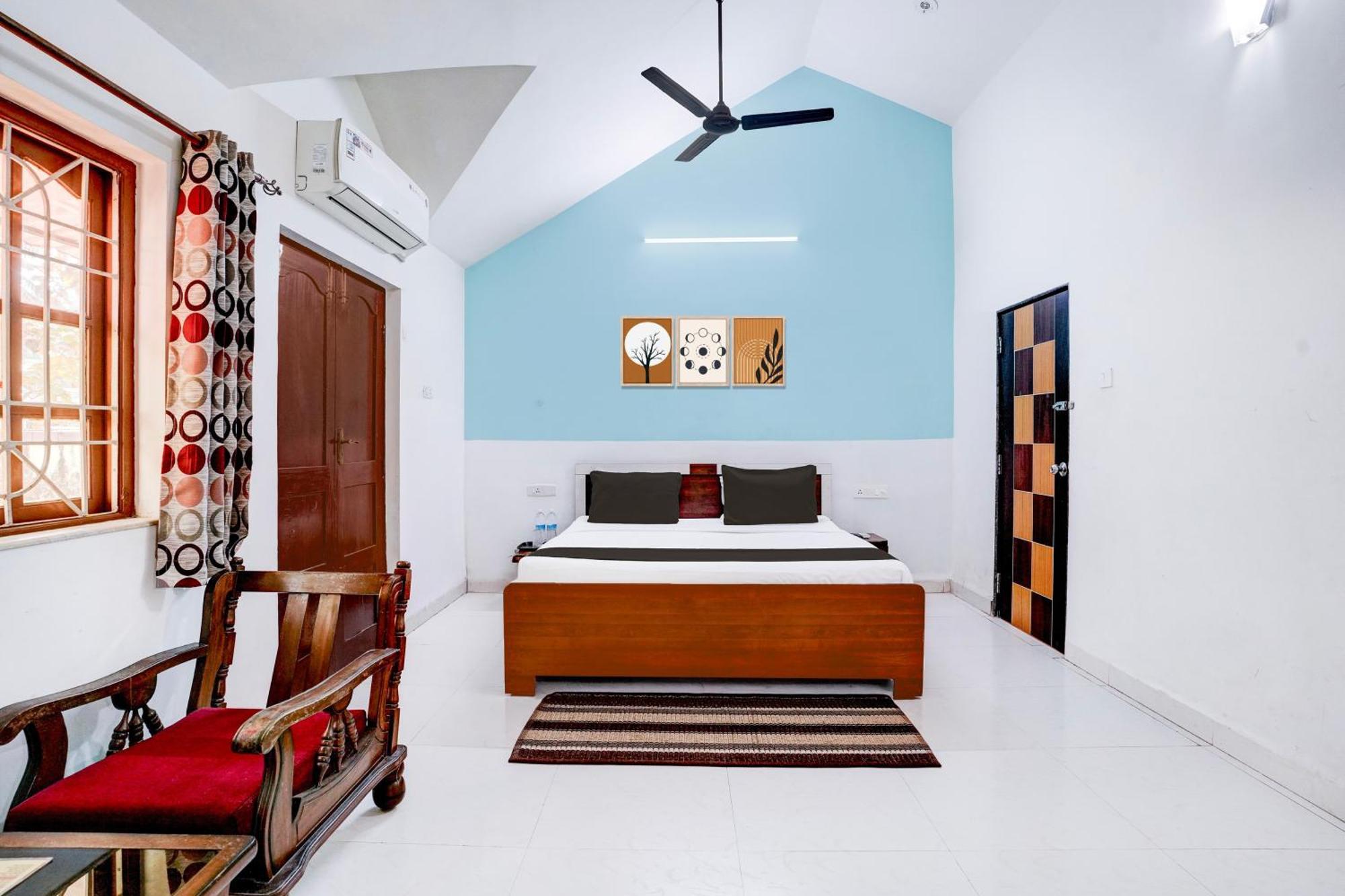 Oyo Flagship Triple Beach Guest House Benaulim Exterior photo